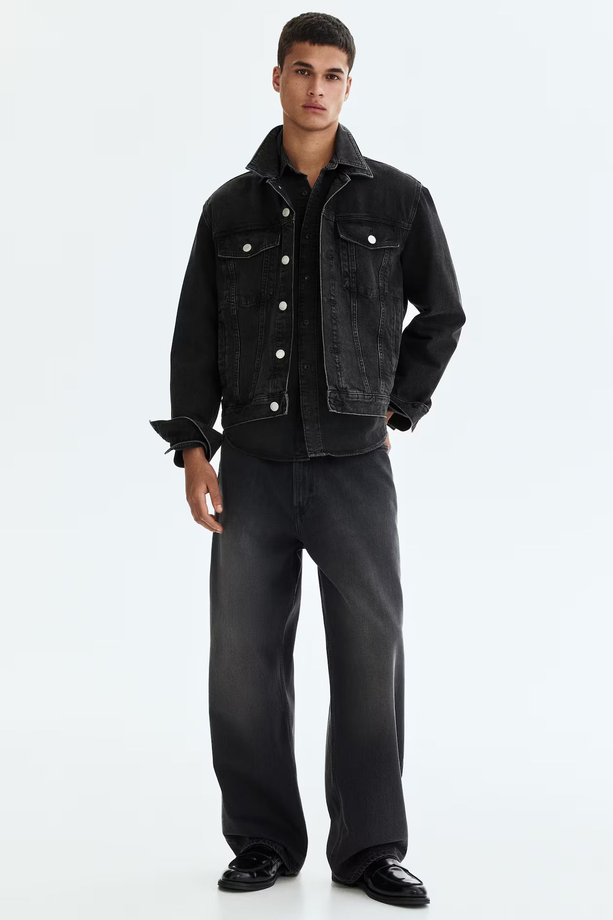 Relaxed Straight Fit Jeans – Light Blue