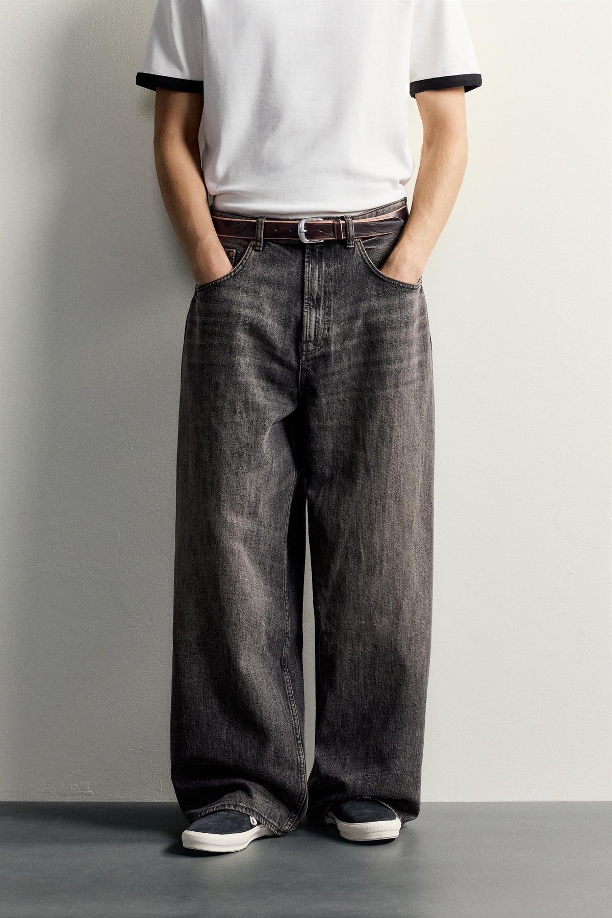 Extra Baggy Fit Jeans – Tinted Dark Indigo