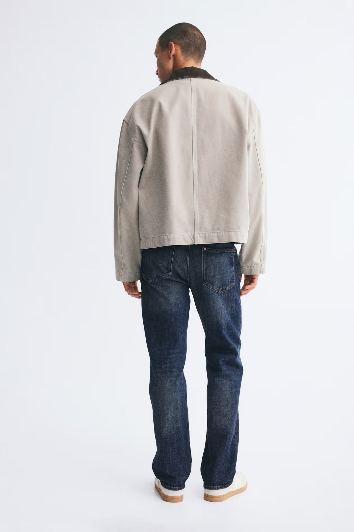 Relaxed Straight Fit Jeans – Light Indigo