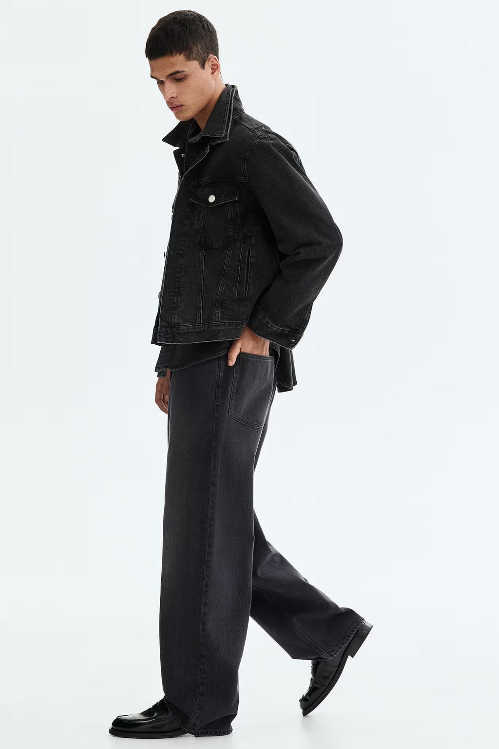 Relaxed Straight Fit Jeans – Light Blue