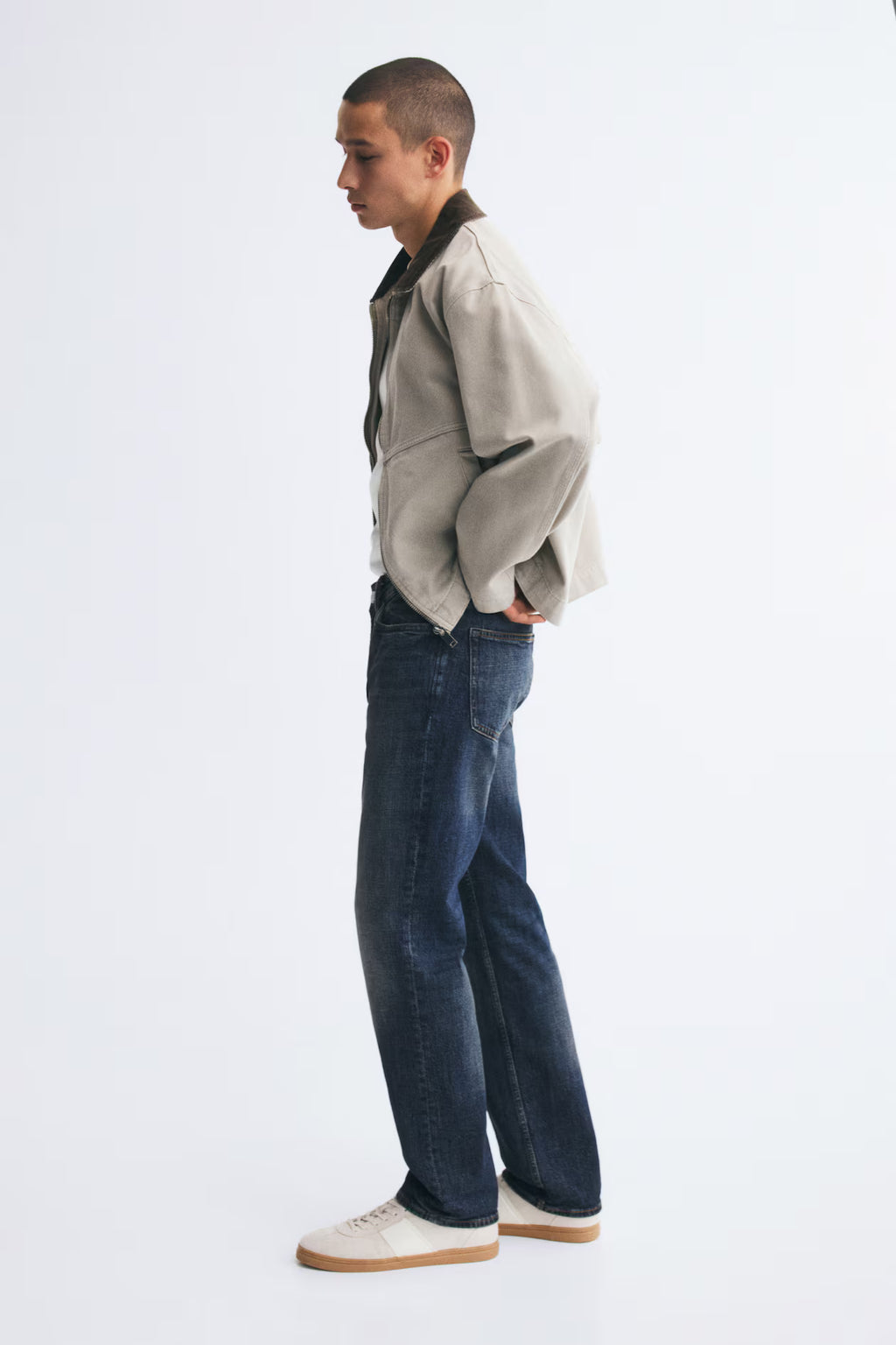Relaxed Straight Fit Jeans – Light Indigo